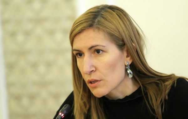 Bulgaria’s Tourism Minister Angelkova: Charter Flights To Bulgaria Are Not Cancelled
