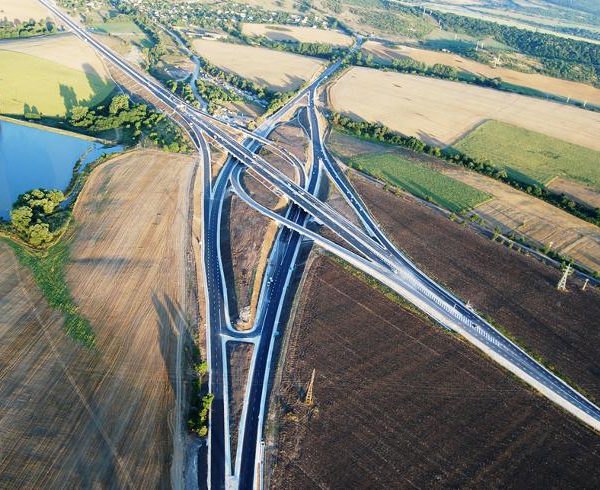 Bulgaria’s Prime Minister Borissov Inspects Hemus Highway Progress