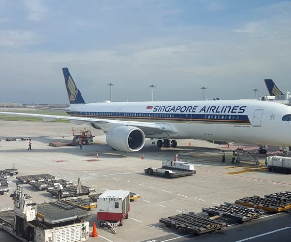 Singapore Airlines Reports Half-Year Loss Of USD 2.6 Billion