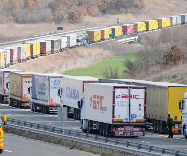 Bulgaria Suspends Entry And Transit Of Lorries Travelling To Turkey