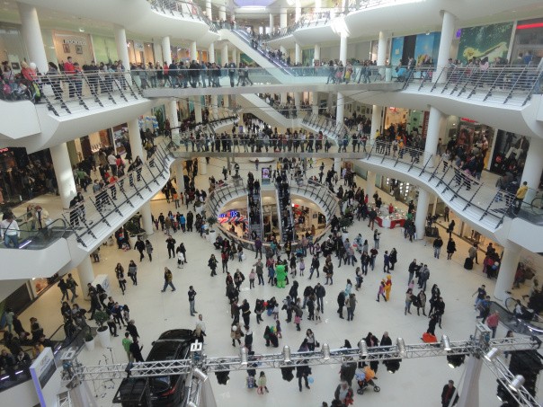Bulgaria: Reopened Malls Welcome Very Few Customers