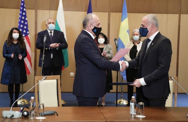 Bulgaria’s Prime Minister Attends Contract Signing Ceremony Between Kozloduy NPP And Westinghouse Electric Sweden
