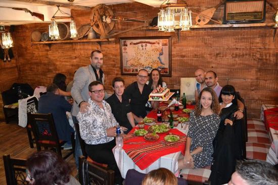 Bulgarian Restaurateurs Fear New Lockdown Amid Higher Infection Growth Rates