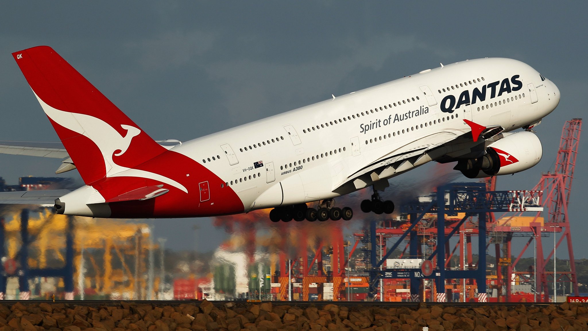 Australian Airline Qantas Breaks A World Record With A Direct Flight From London To Sydney