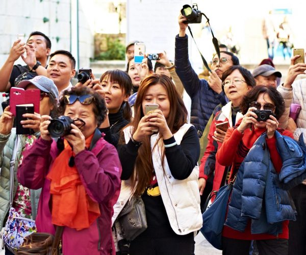 More And More Chinese Tourists Prefer More Distant Destinations