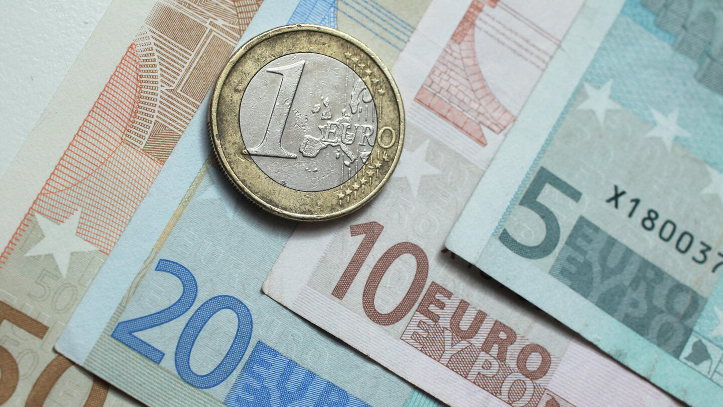 Romania Postpones The Changeover To The Euro Until 2029