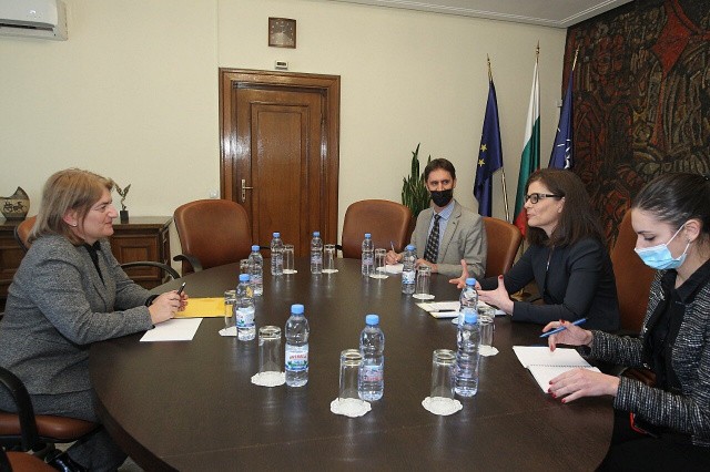 Bulgaria: Blunders At The First Protocol Meeting Of The New Foreign Minister