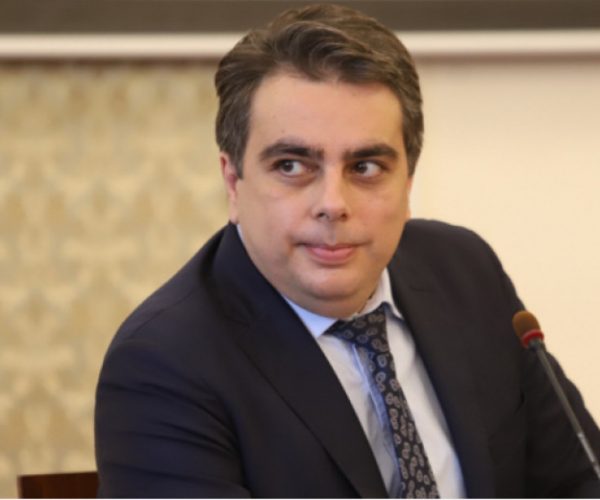 Bulgaria’s Finance Minister Vassilev: The President Declared Himself A Defender Of Gazprom Against The National Interest – Shame!