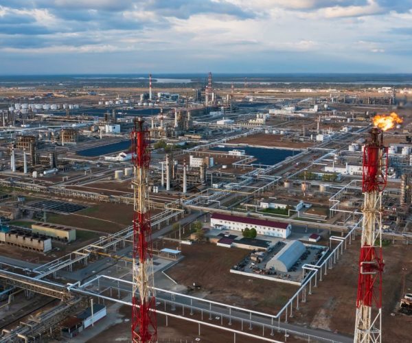Bulgaria: “Lukoil” Promised To Pay 500 Million Leva In Taxes In Order To Preserve The Derogation Of Russian Oil