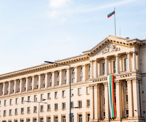 Bulgarian Government Survives No-Confidence Vote