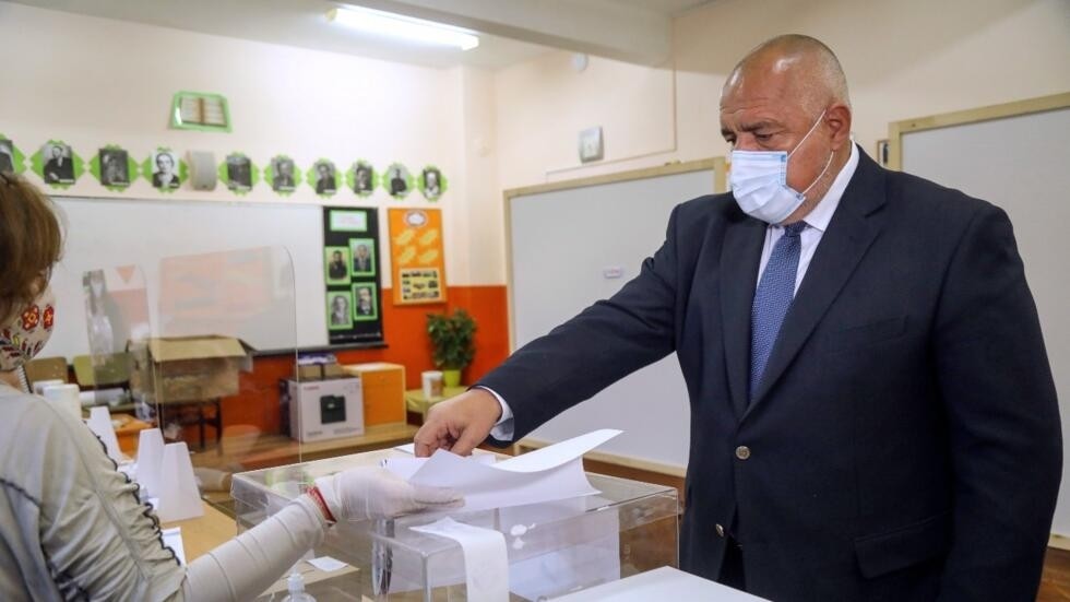 Bulgaria Sees Dip In Support For Political Parties And State Bodies, Poll Indicates