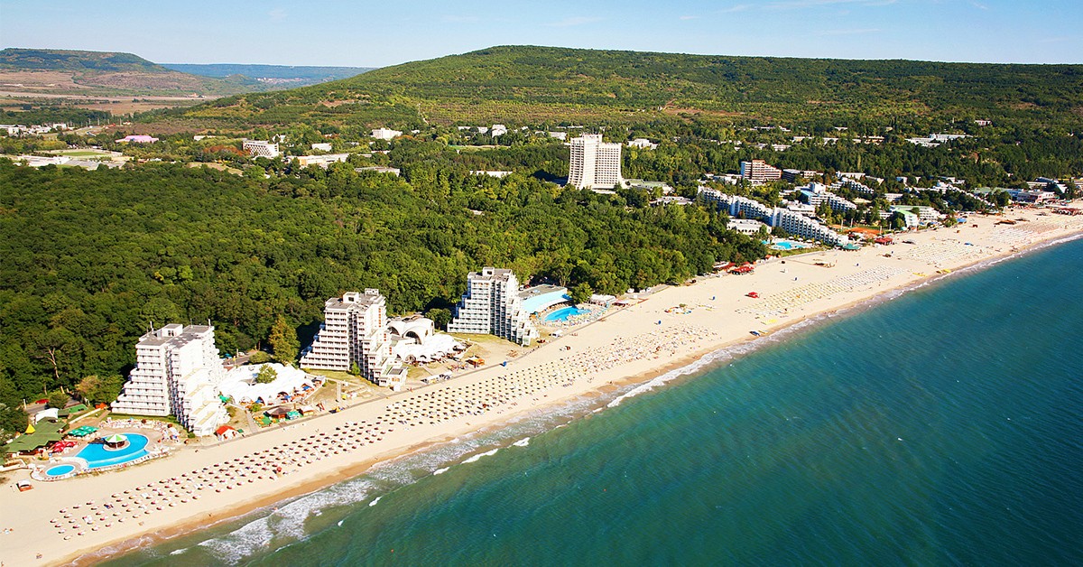 Bulgarian Black Sea Resorts: Anticipating Summer Boom Despite Aviation Hurdles