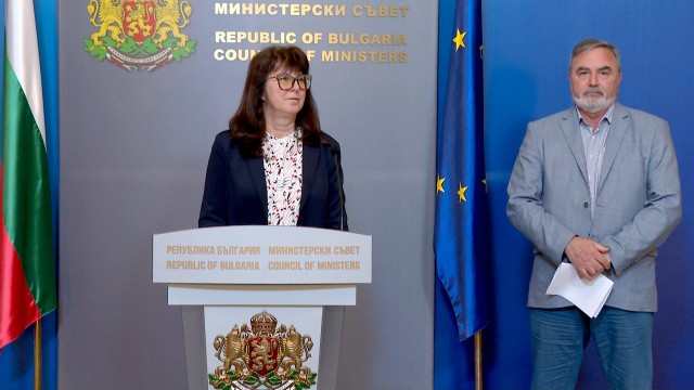 Bulgaria Takes Action Against Whooping Cough Outbreak: Minister Kondeva Announces Measures