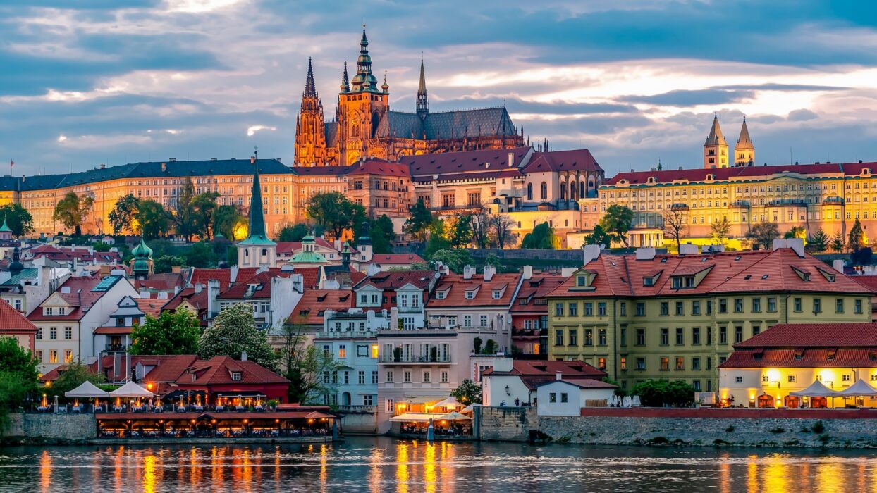 Discover Prague This Autumn: Convenient Flights From Bulgaria