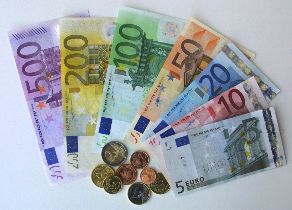 Bulgaria Prepares For The Euro: What Changes In Bank Transfers And Card Payments