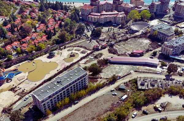 Elenite After The Flood: Destruction, Recovery, And Calls For Accountability
