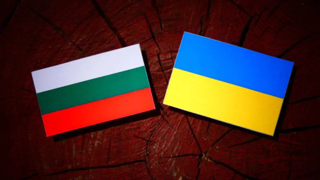 Bulgaria Says No More Weapons for Ukraine: “They Need People, Not Arms,” Minister Claims