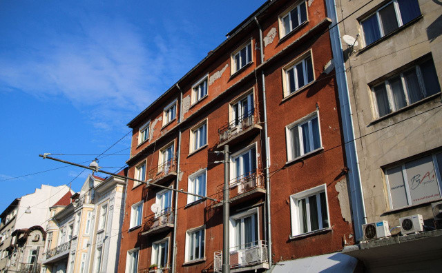While Europe Faces a Housing Crunch, Bulgaria Stands Out for Making Better Use of Living Space