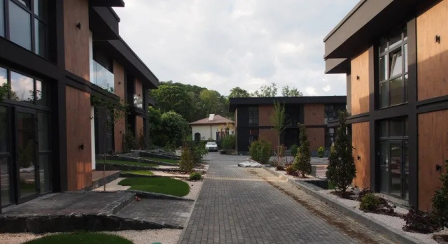 Varna Court Halts Demolition of 12 Buildings in Baba Alino