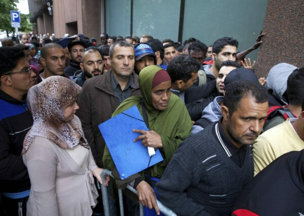 Bulgaria Issues Over 13,000 Seasonal Work Permits to Non-EU Nationals